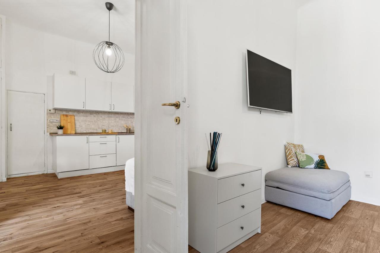 Apartamento Navigli Charming Flat Milán Exterior foto